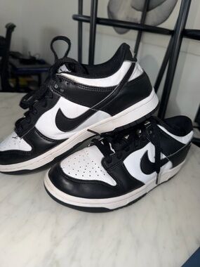 Nike Dunk Low Retro size 6Y